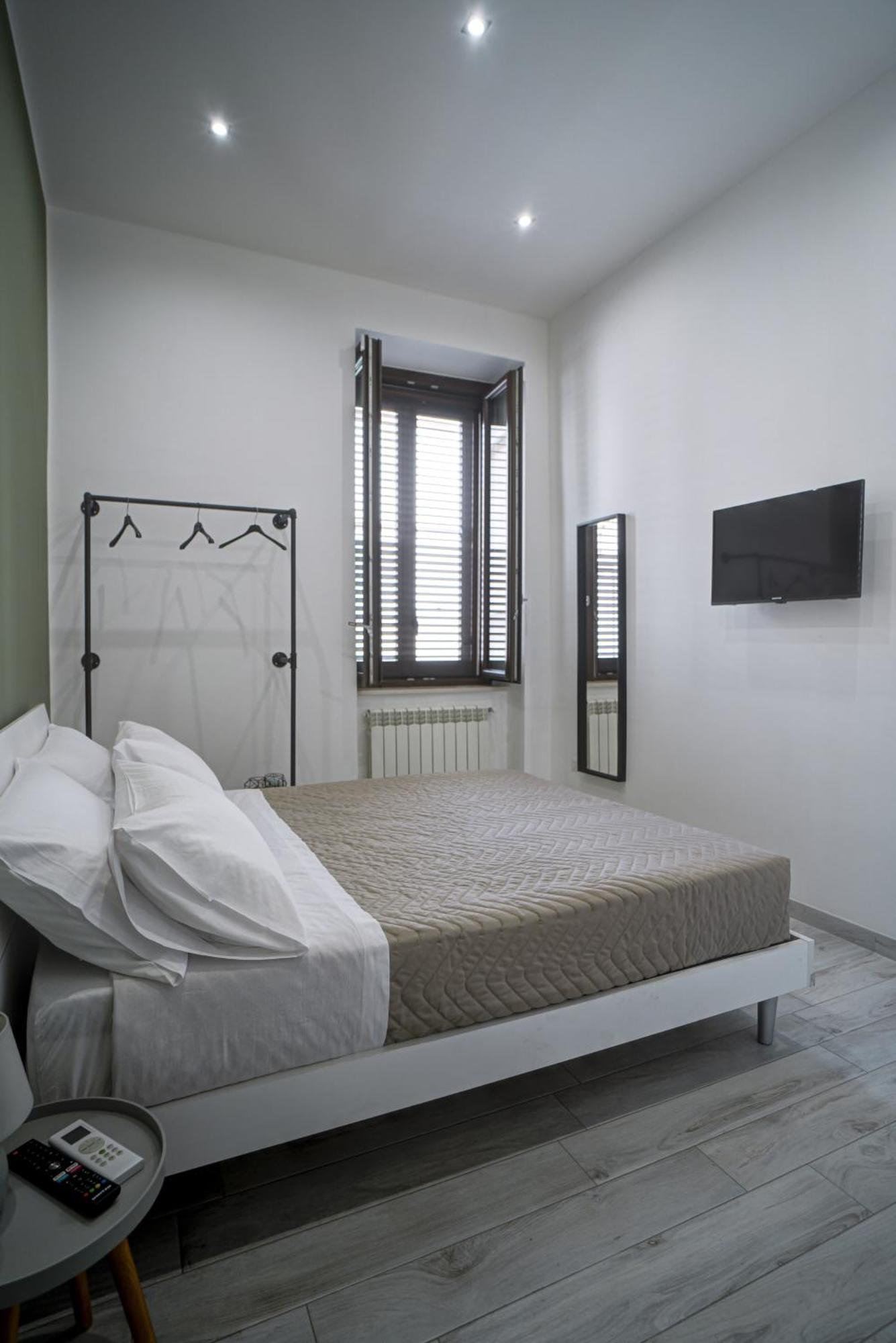 Alivi Indipendent Apartment Brindisi Eksteriør billede
