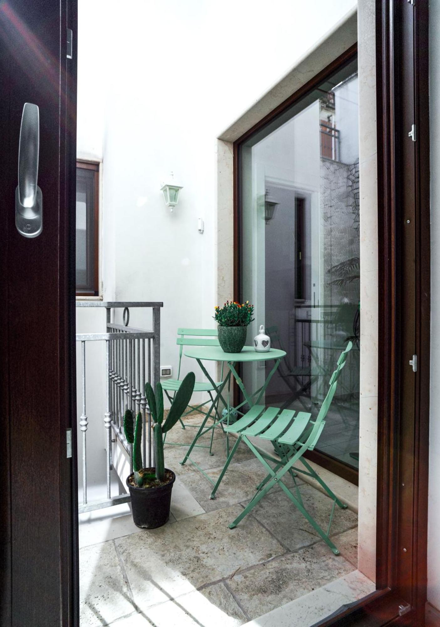 Alivi Indipendent Apartment Brindisi Eksteriør billede